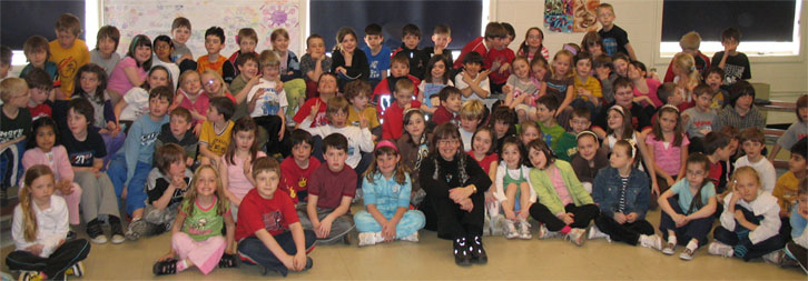 Frieda Wishinsky with a group of students